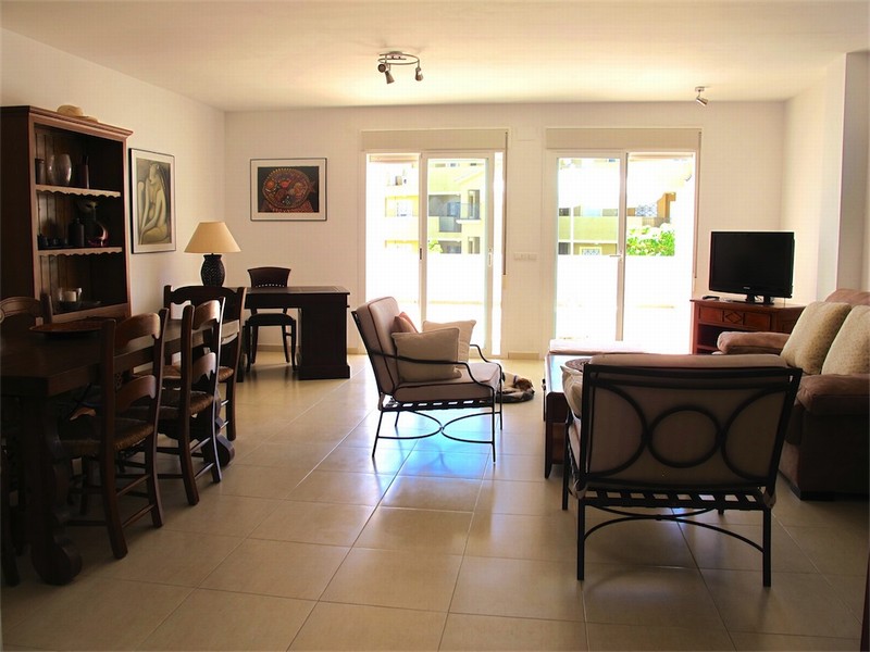 Ruim één slaapkamer appartement in Seaflower, Riviera del Sol